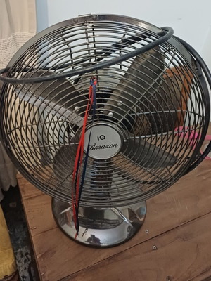 Metal Table Fan like new with three-speed settings, quiet
