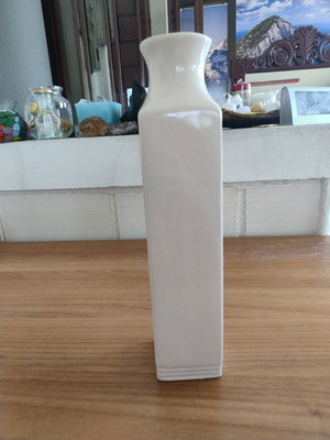 Large tall ceramic vase flowerpot 35.5 cm like new