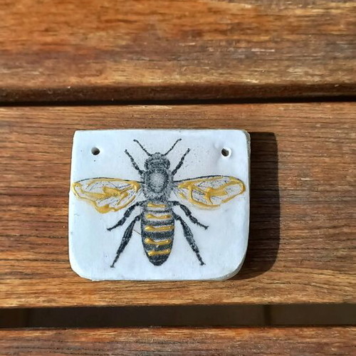 Ceramic charm new for bee lovers, 4.5x4cm black and gold