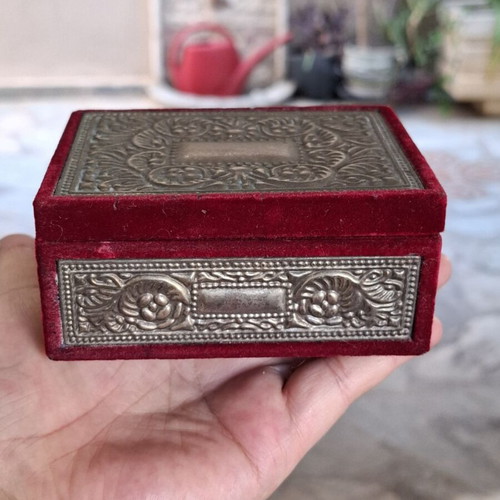 Godinger Baroque Silver Plated Jewelry Box used, vintage velvet case