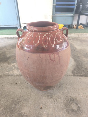 Ceramic kioupi used for decoration or oil, size 56×40×20