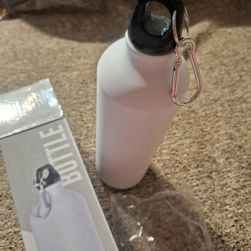 Water bottle new, aluminum 800 ml with carabiner