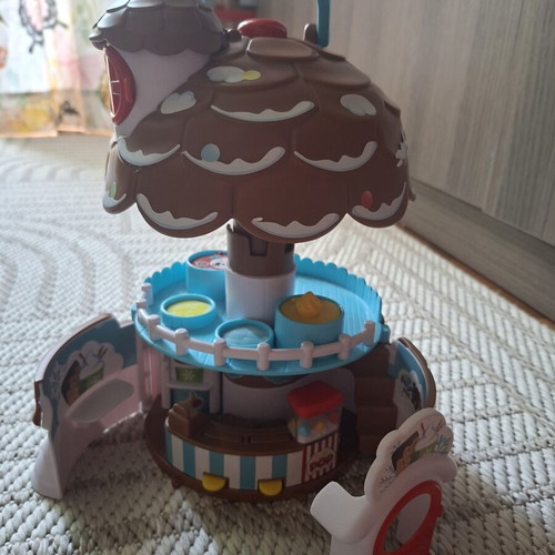 Klorofil miniature toy Pinecone with snacks