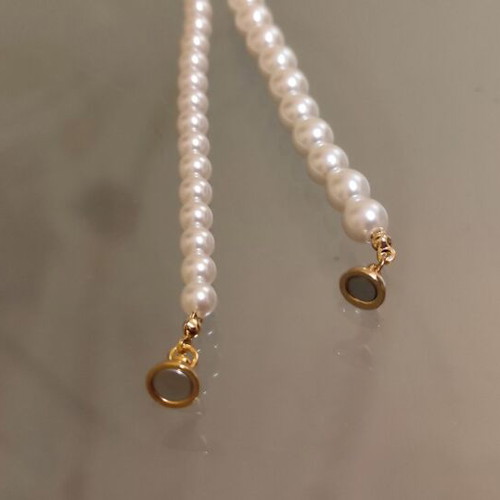 Two pearl necklaces with stainless steel magnetic clasp, new