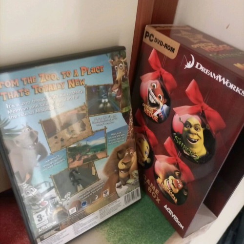 Πακέτο 4 DVD σαν καινούργια σε άριστη κατάσταση