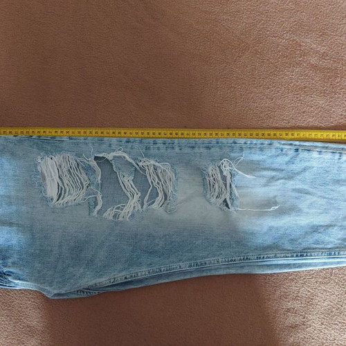 Staff women's jeans like new with front rips