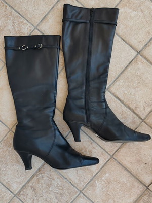 Leather knee-high boots used, black size 39, women's