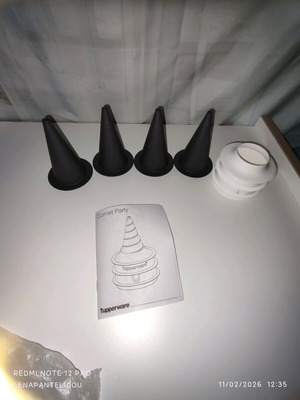 Tupperware Cornet Party new cone set for granitas and dough