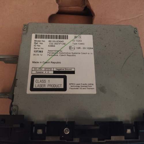 Toyota Yaris XP13 Radio CD with USB port like new, model 86120-0D640