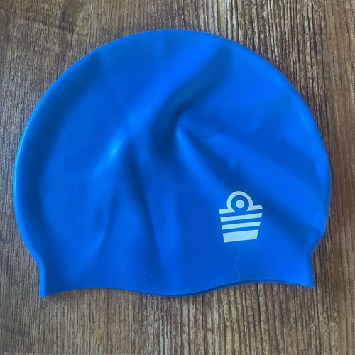 Children's swimming cap used for 4 years old