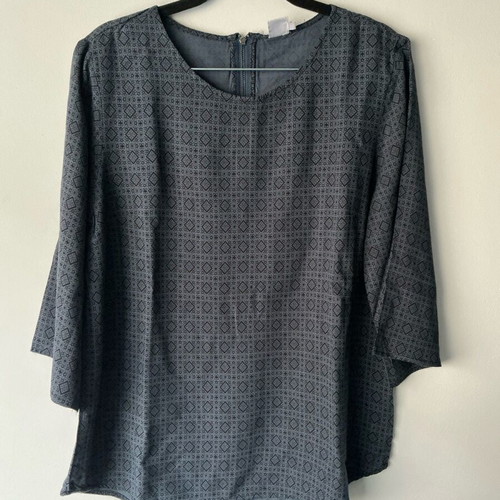 Saint Tropez blouse gray size M like new