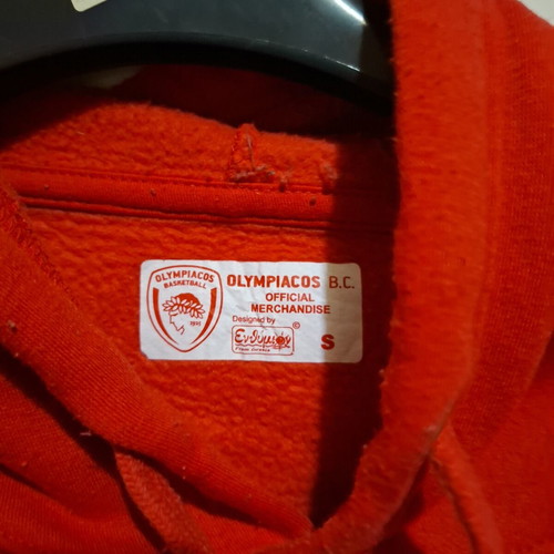 Olympiacos basketball hoodie used, small size