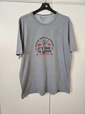 Quechua men's t-shirt used, size XL, grey