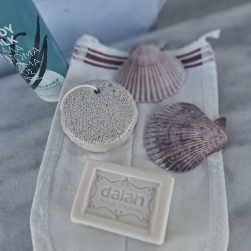 Bodyfarm bath set with lotion, soap, pumice stone and massage glove