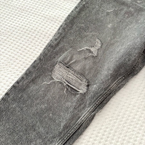 Denim Co. gray jeans size 40 new with rips