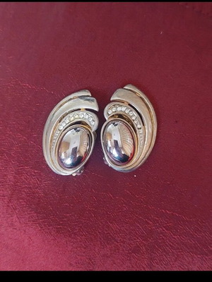 Vintage jewelry like new, set of 3 pieces