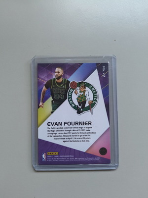 2020-21 Panini Recon Evan Fournier Holo Green Parallel /5 Boston Celtics SP