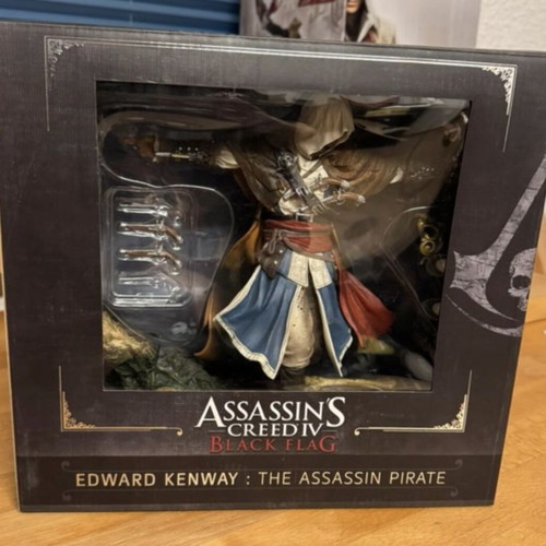 Edward Kenway figure from Assassin's Creed IV Black Flag, like new