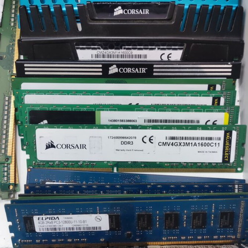 Ram DDR3 4GB DIMMs like new, 50 pieces, 1333MHz and 1600MHz