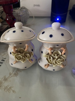 Decorative ceramic set used