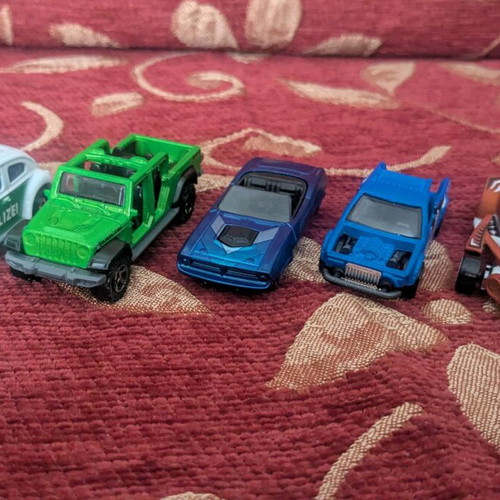 Hot Wheels, Matchbox and Majorette toy cars used 1:64 scale set