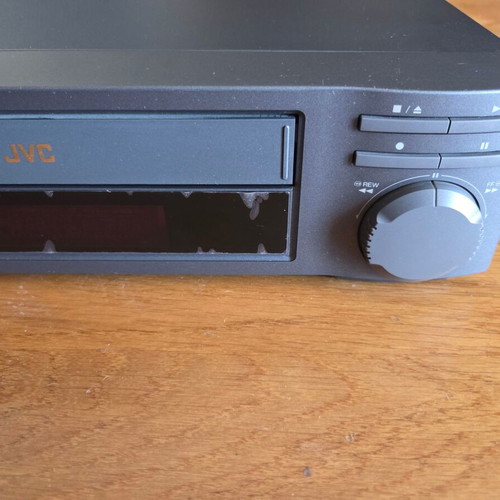JVC HR-J300E VCR VHS player used, includes SCART cable