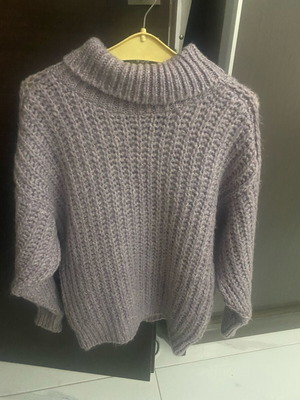 Turtleneck sweater like new, 15% wool, purple