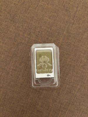 Sisley Paris Les Phyto-Ombres eyeshadow new, green shade with metallic finish