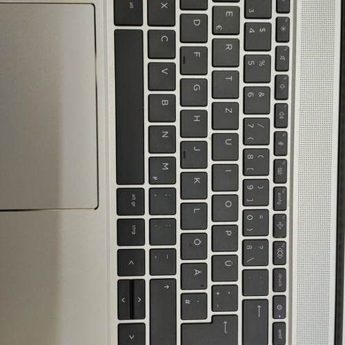 HP 450 G8 Laptop like new, i5-1135G7, 16GB DDR4, 256GB M.2, Windows 11