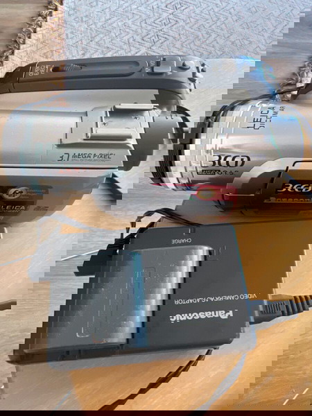 Βιντεοκάμερα 3ccd Panasonic 3.1 megapixel
