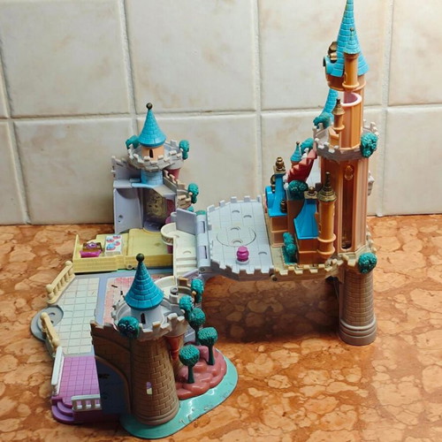 Disney Cinderella Star Castle Bluebird 1995 like new vintage castle