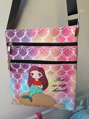 Children's crossbody bag new 21×25 cm with 3 zippers