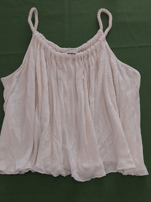 Crop top Pull & Bear size M, like new, ecru color