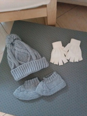 Hat gloves and slippers like new, all together