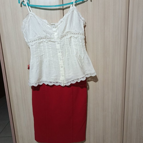 Paranoia red skirt S/M with back slit