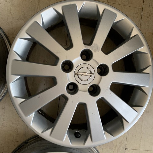 Opel 16-inch rims 5x110 bolt pattern used