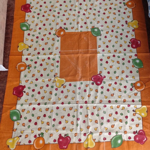 Various tablecloths, handmade, pack