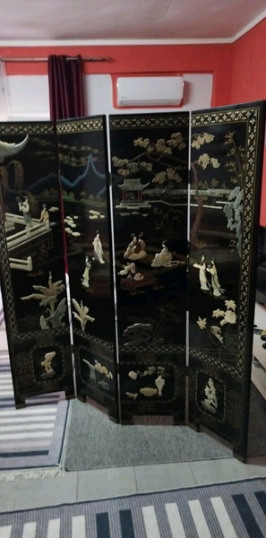 CHINESE FOUR PANEL COROMANDEL BLACK LAQUERED SCREEN WITH MOTHER OF PEARL INLAY
