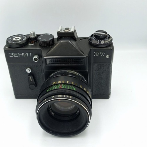 Zenit ET Helios 44M-2 camera used with case