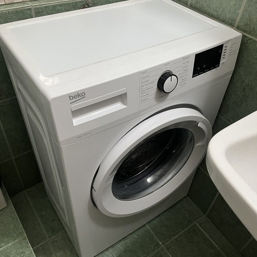 Beko B1WFK2604WEE washing machine like new, 6 kg front load