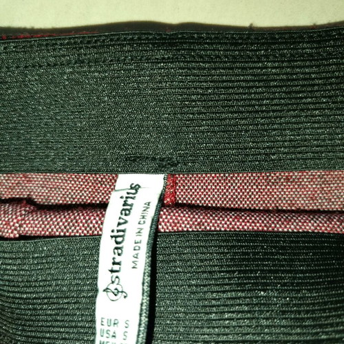 Stradivarius mini skirt red like new, size Small