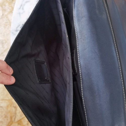 Samsonite leather briefcase used, black with multiple compartments
