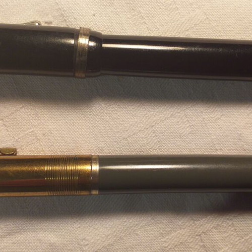 Universal collectible pens set of 2, Dyno-Flo and Universal 8 Inalterable