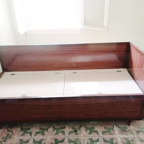 Divan bed used with storage space
