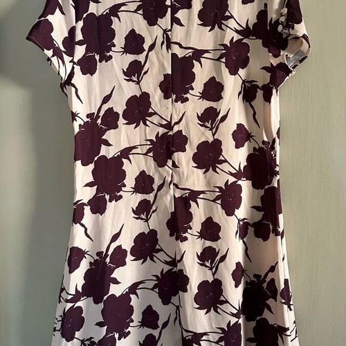 Mini floral dress used with V neck in pink-bordeaux ASOS