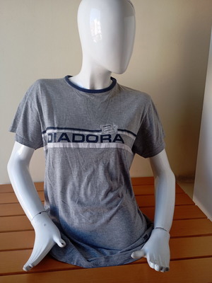 Diadora men's t-shirt with print, like new, size M, grey