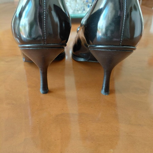 Danos black leather pumps size 37 like new