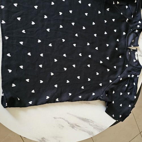 Calliope black t-shirt with white hearts, like new, size L