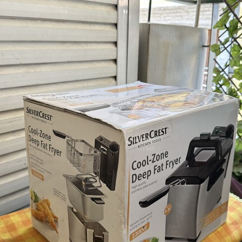 Silvercrest deep fat fryer new, unopened