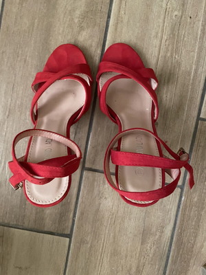 Red sandals used, size 37, platform style